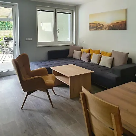 Apartmán Rezidence Bělehradská Most Exteriér fotografie