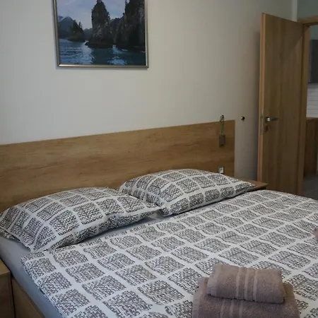 Apartmán Rezidence Bělehradská Most Exteriér fotografie